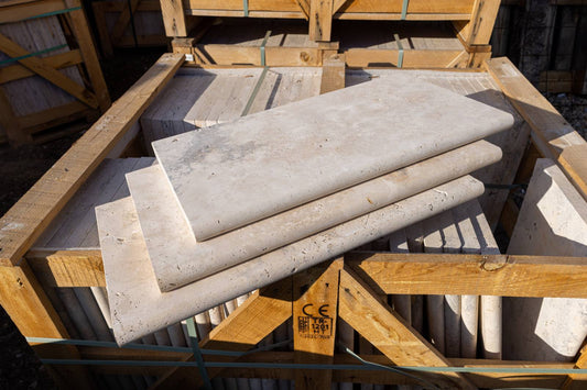 Travertino rubni kamen